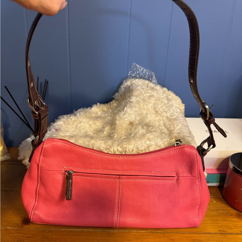 Tig & Co Pink Leather Shoulder Bag